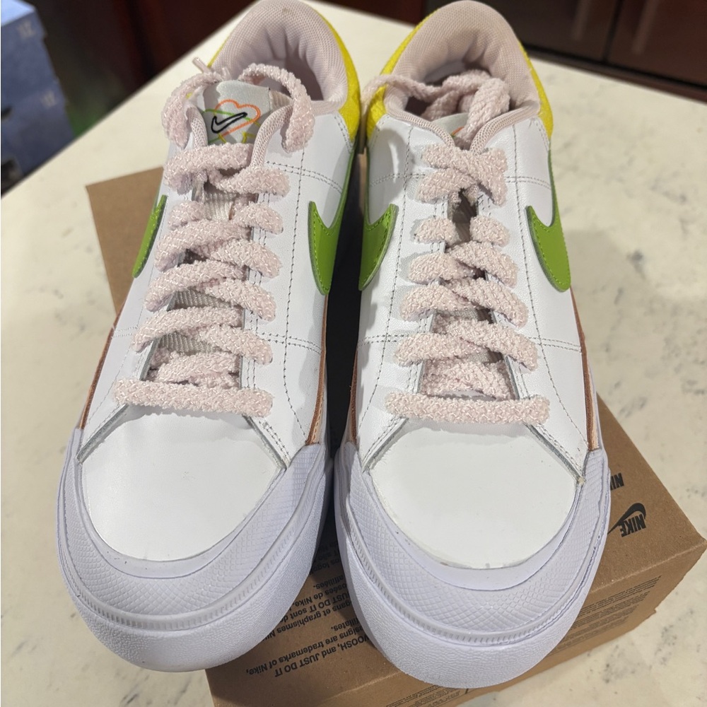 Nike New Flex Runner 3 Grey/ Withe Mesh Preschool Sneaker Shoes FN1449-001 - Picture 2 of 9